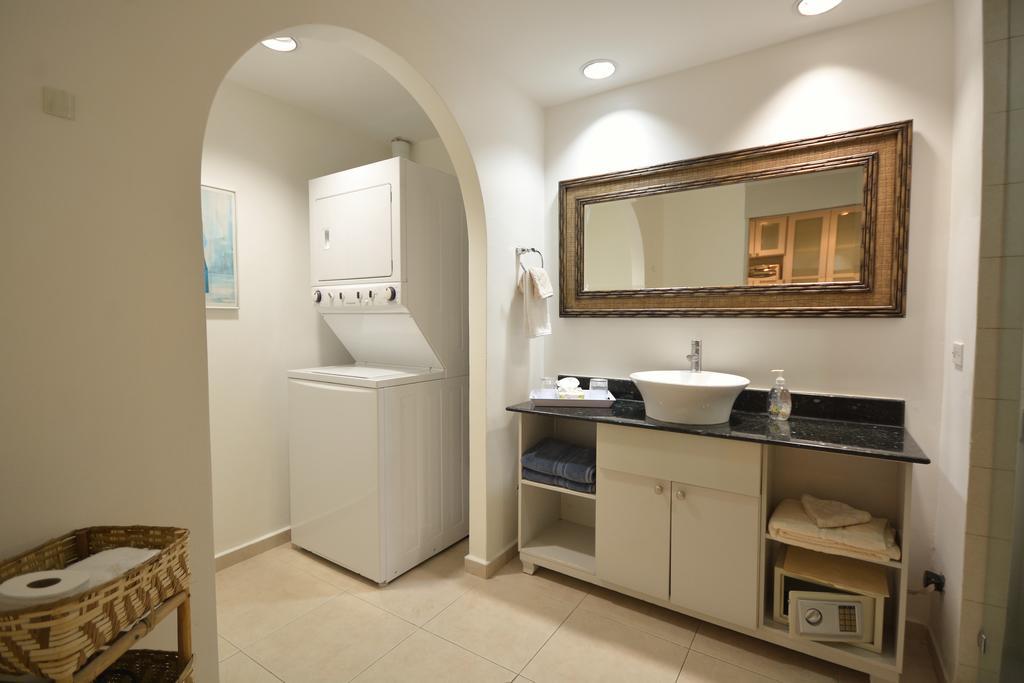 Solarium At Coronado Bay Oceanfront Apartments Playa Coronado Extérieur photo